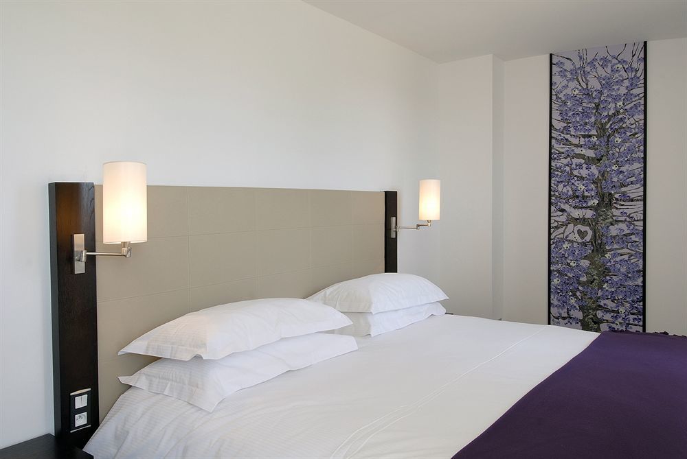 Hotel La Ferme De Bourran Rodez - Parking Prive Gratuit Экстерьер фото